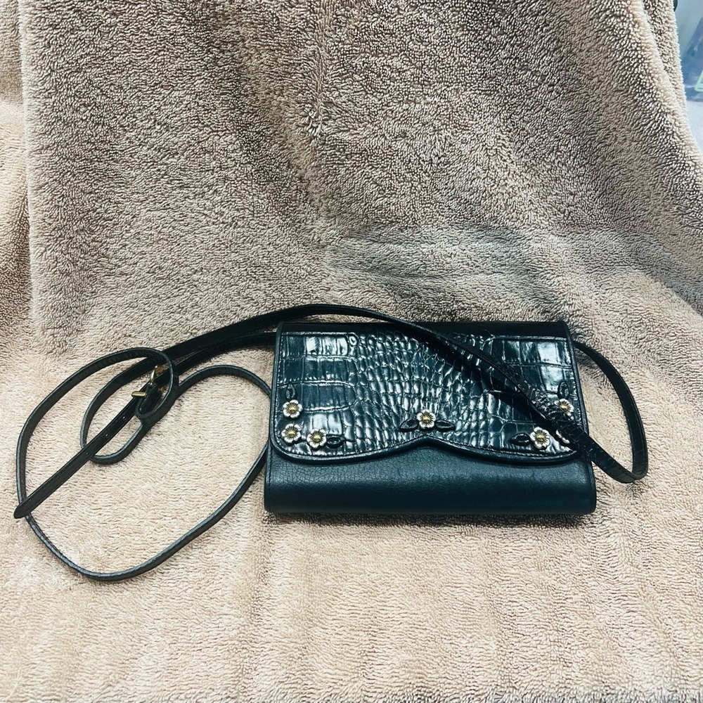 Brighton Black Croc-Embossed Crossbody Wallet